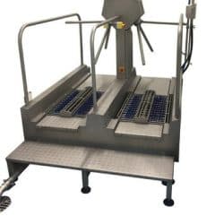 Twin sole washer with Card Reader